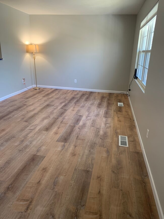 Building Photo - 9134 Westminister Cir Dr