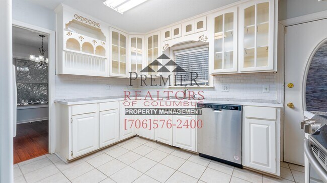 Building Photo - 3812 Wingate Dr