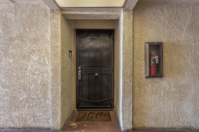 Building Photo - 4730 W Northern Ave