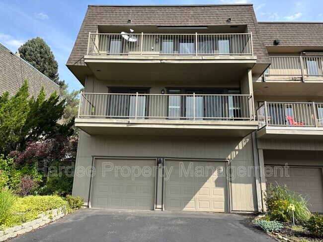 Building Photo - 113 W Braemere Rd