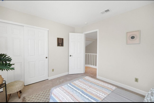 Building Photo - 316 Del Monte Way