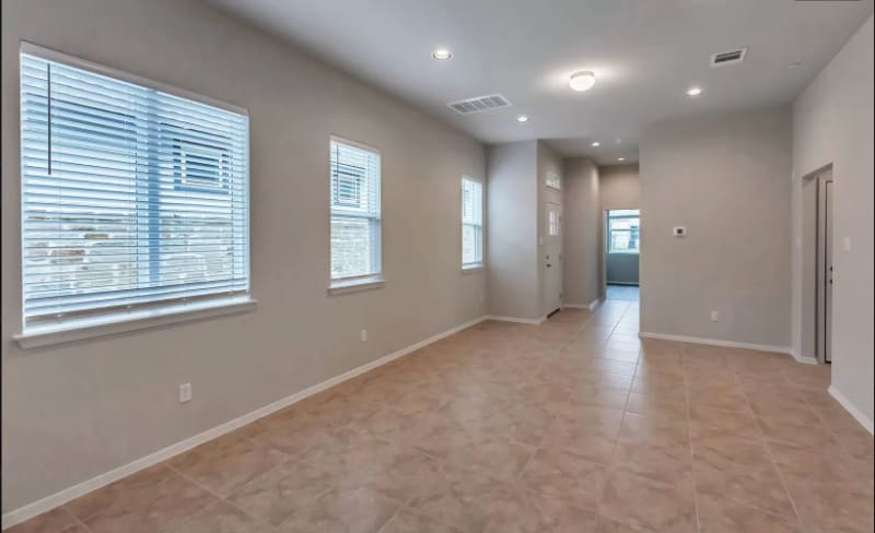 Building Photo - 2800 Joe Dimaggio Blvd