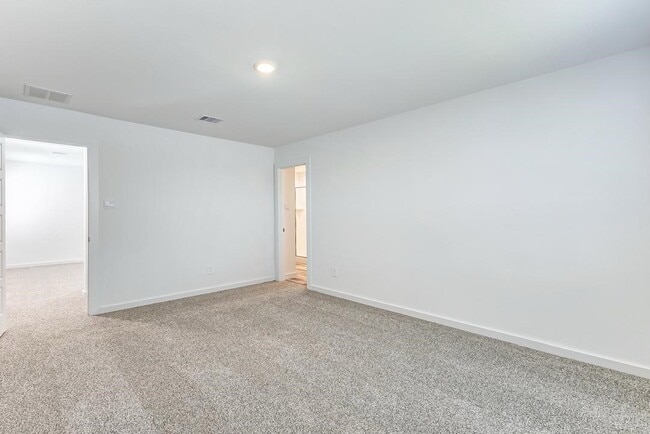 Building Photo - 12322 Churchill downs Dr