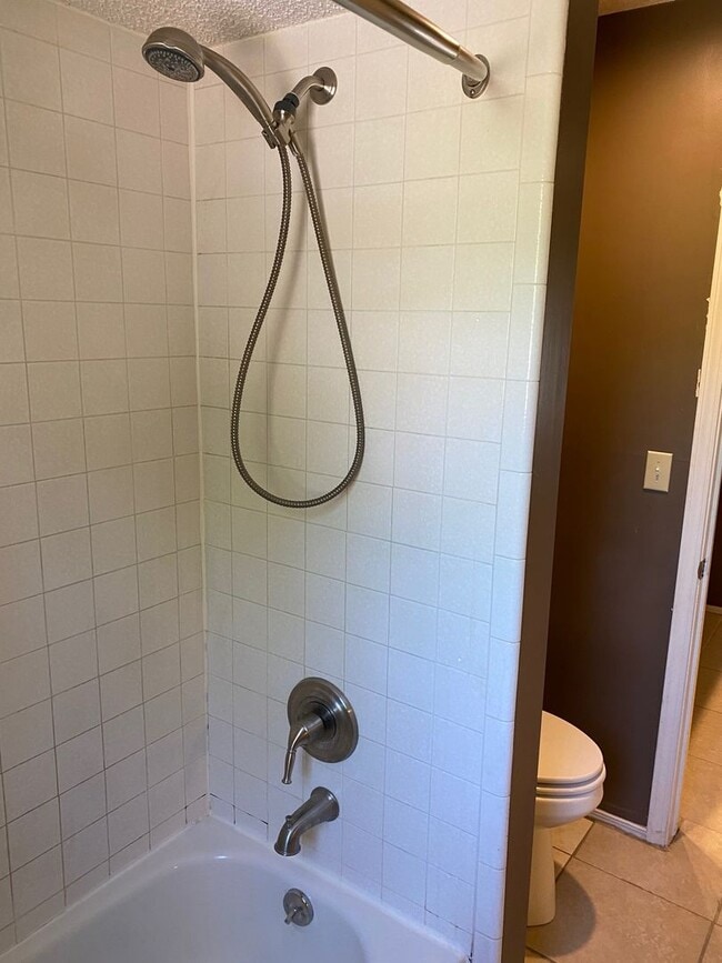 Building Photo - Darling Gathering Place Brookside Townhouse - Gated Community - 1 bedroom 1.5 bath, Small Fenced ...