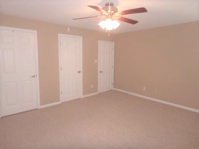 Building Photo - Awesome 4 Bed 3 Bath House In SW Columbia!