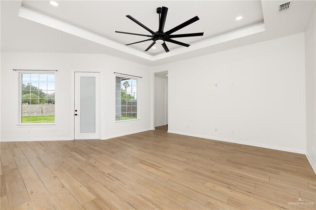 Building Photo - 13 S Elevation Dr