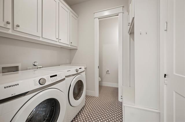 Building Photo - 449 Jones St