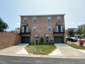 Building Photo - 123 Bogard Ln