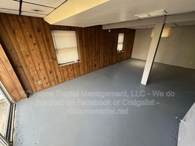 Building Photo - 10210 Fremont Ave