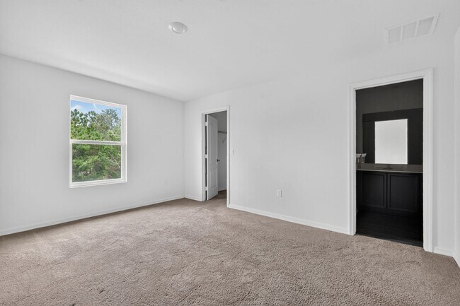 Building Photo - 1564 Wynford Cir