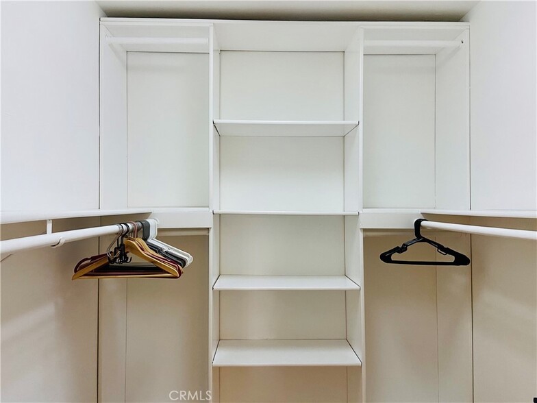 Walk in closet - 1425 W 12th St