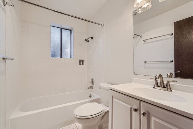 Building Photo - 1113 NW 62nd St