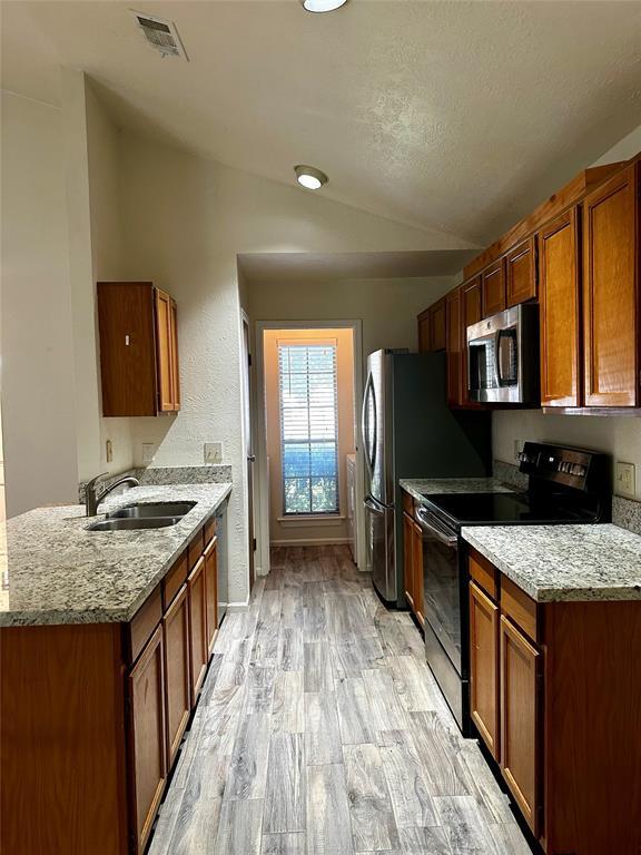 Building Photo - 16704 Ivy Grove Dr