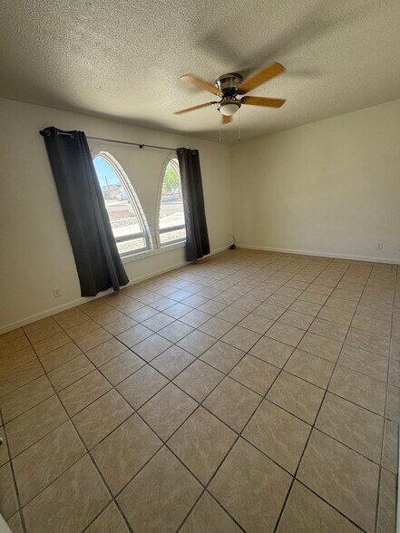 Primary Room - 3611 Buena Vista Ave
