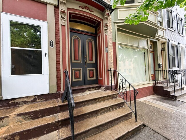 Building Photo - 80 N 4th St