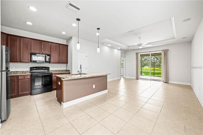 Building Photo - 8437 Nandina Dr