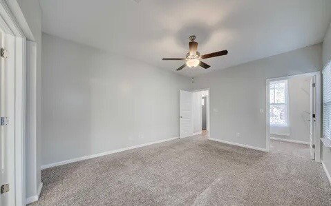 Building Photo - 407 Raven Ln