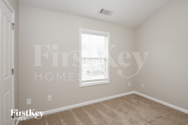 Building Photo - 6031 Apple Grove Rd NE