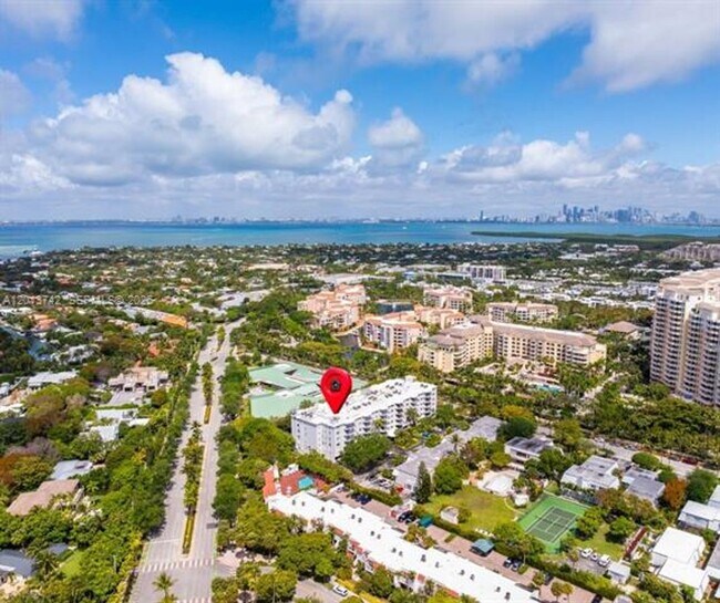 Building Photo - 210 Seaview Dr