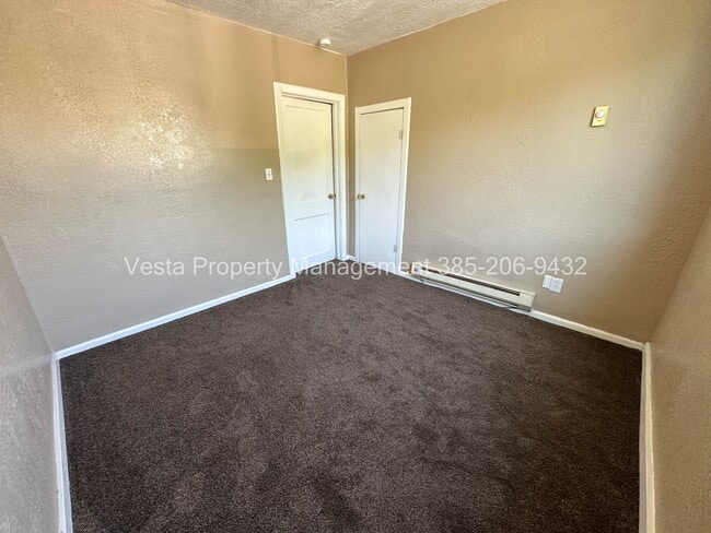 Building Photo - 2071 Jefferson Ave