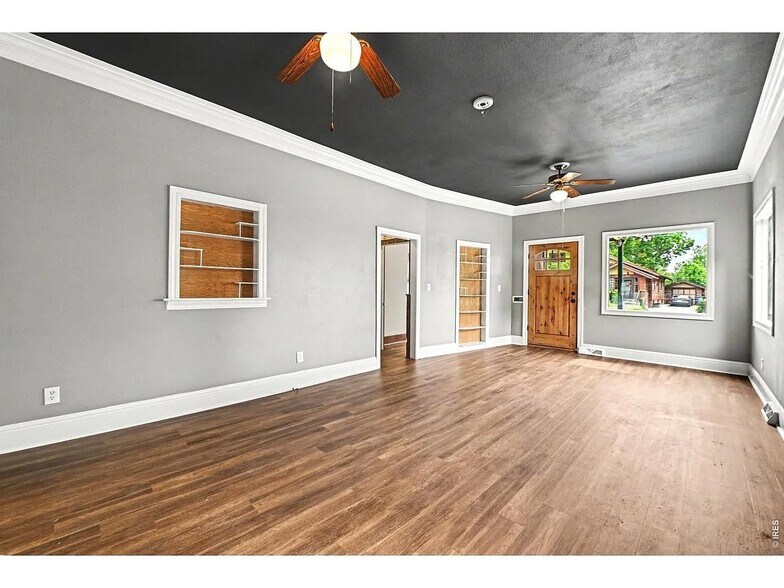 Building Photo - 817 N Garfield Ave