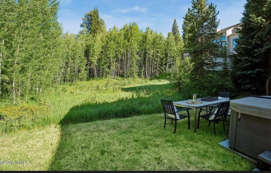 Side yard - 5064 Black Gore Dr