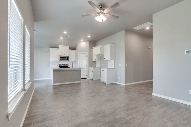 Building Photo - Modern New Construction in gated Delmar La...