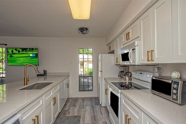 Building Photo - Rates Vary: $2,245 - $4,995