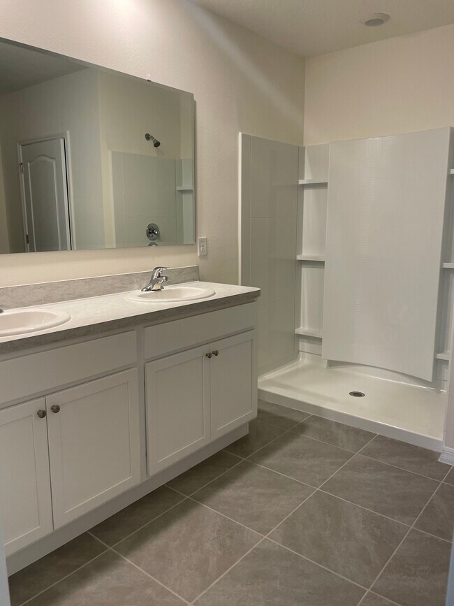 Building Photo - 3241 Silas Dr