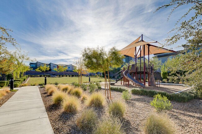 Building Photo - Luxury Fully Furnished Designer Home in Inspirada!