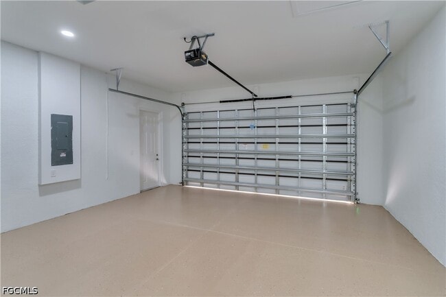 Building Photo - 2613 39th St W