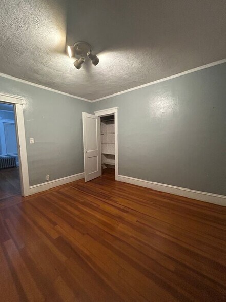 Primary Photo - 113 Pleasant St