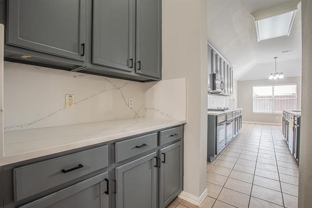 Building Photo - 9858 Bradford Grove Dr