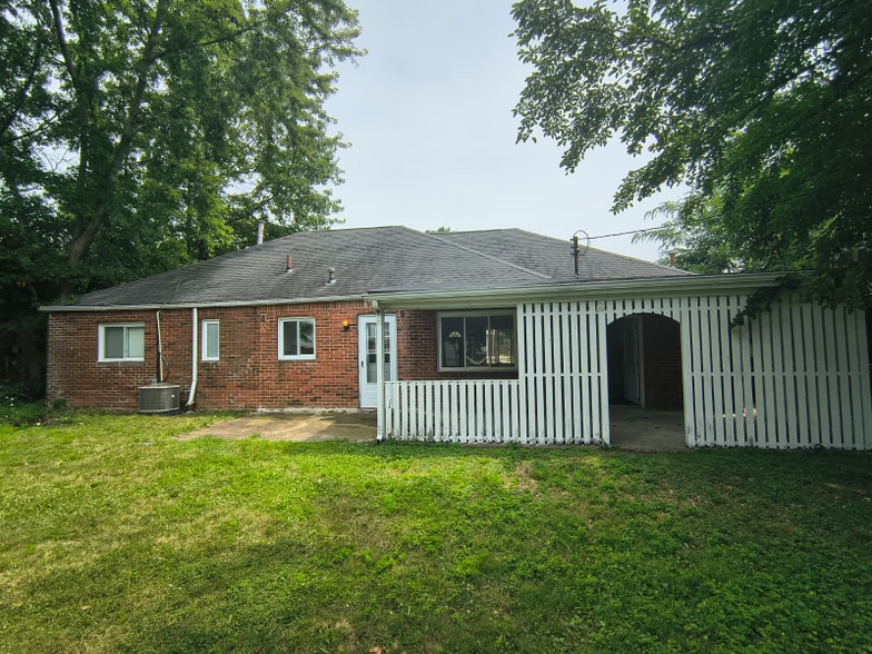 Building Photo - 27381 Markbarry Dr