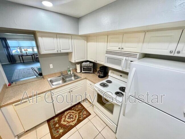 Building Photo - 3100 Harbor Blvd