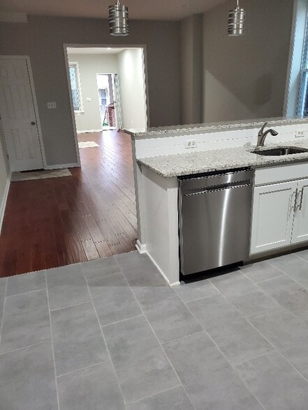 Primary Photo - 709 Cator Ave