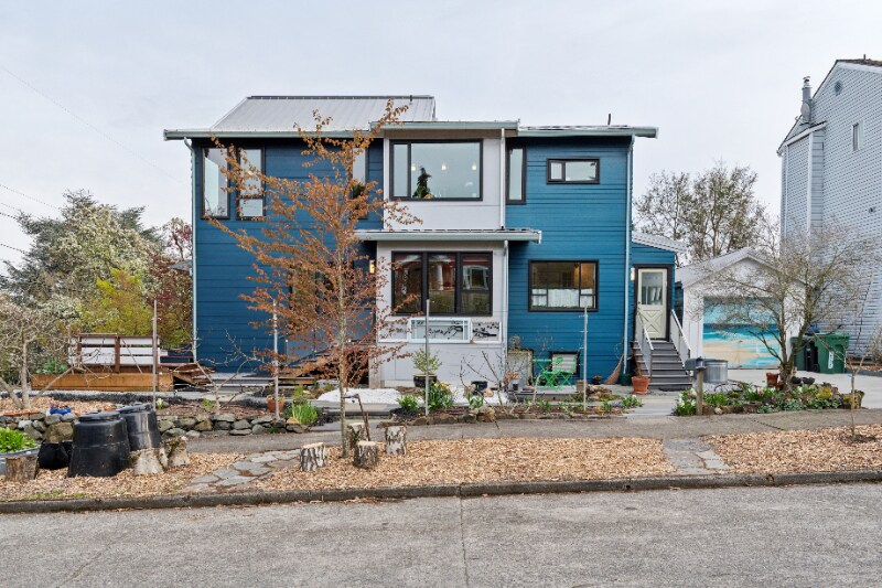 Building Photo - 4033 Eastern Ave N