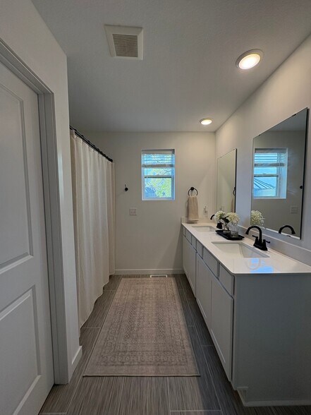 Building Photo - 1731 Hauer Trail