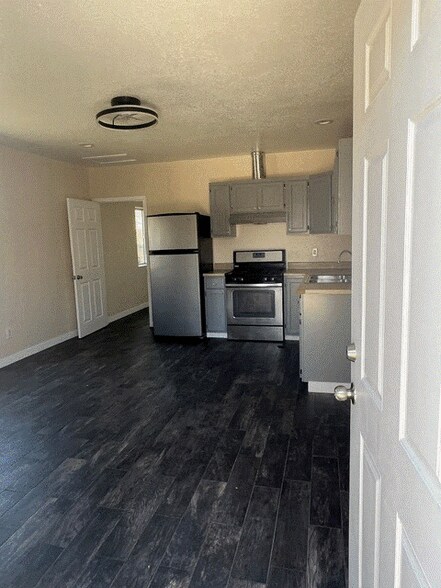 Building Photo - 740 W 154th St