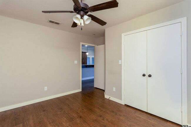 Building Photo - 5106 Shiloh Ridge Dr