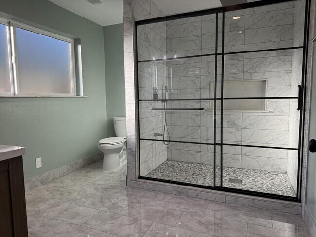 Building Photo - 6843 E Loma Land Dr