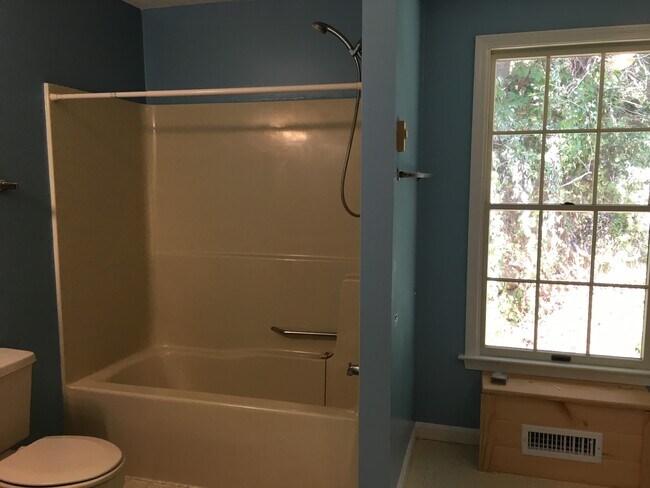 Building Photo - 38954 Lime Kiln Rd