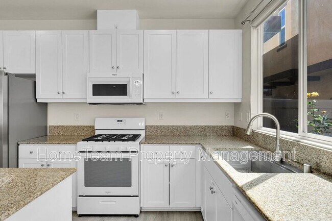 Building Photo - 1704 Cal Orchid Pl