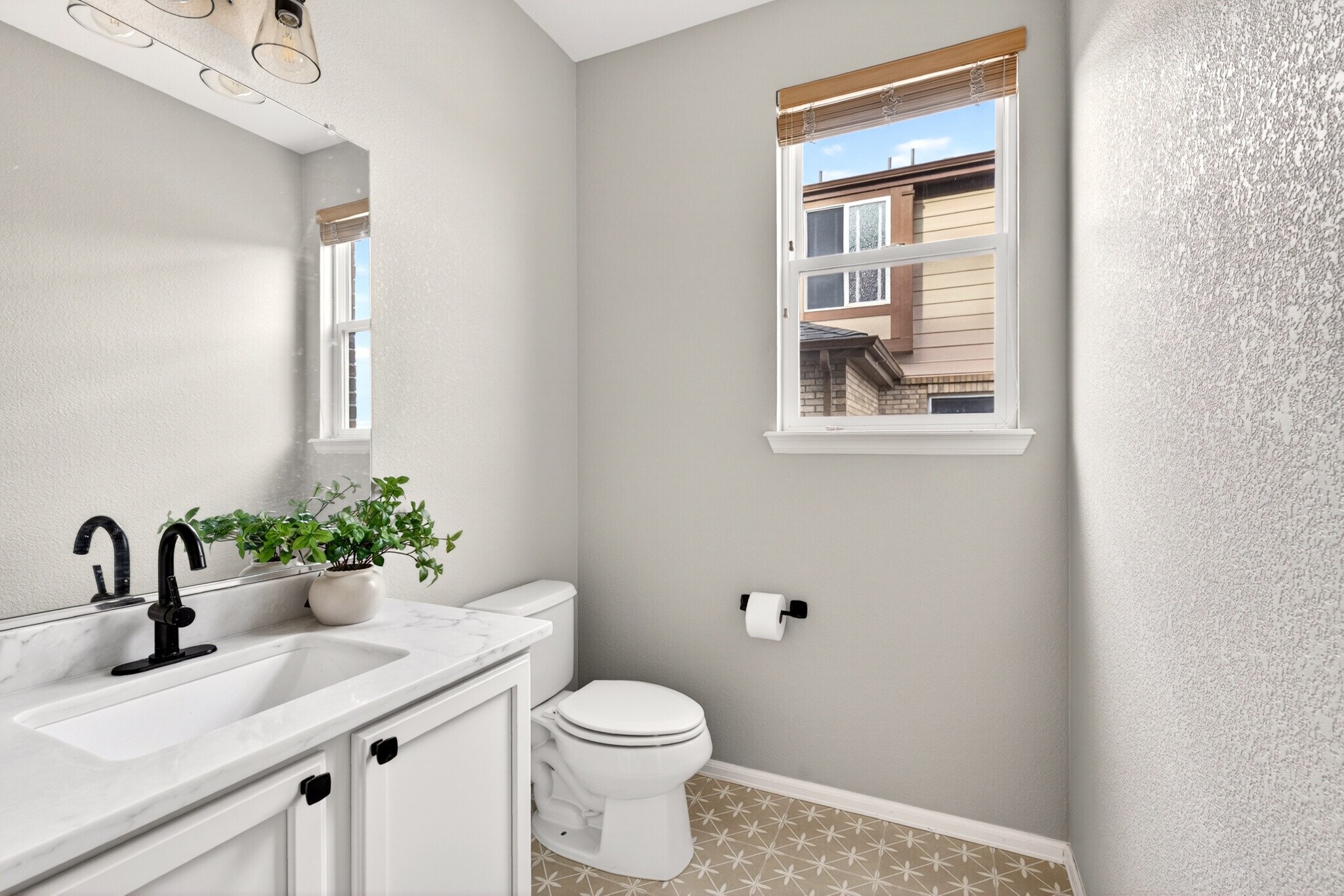 Building Photo - 20473 E Girard Dr