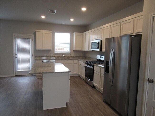 Building Photo - 2406 Amara Levi Ln