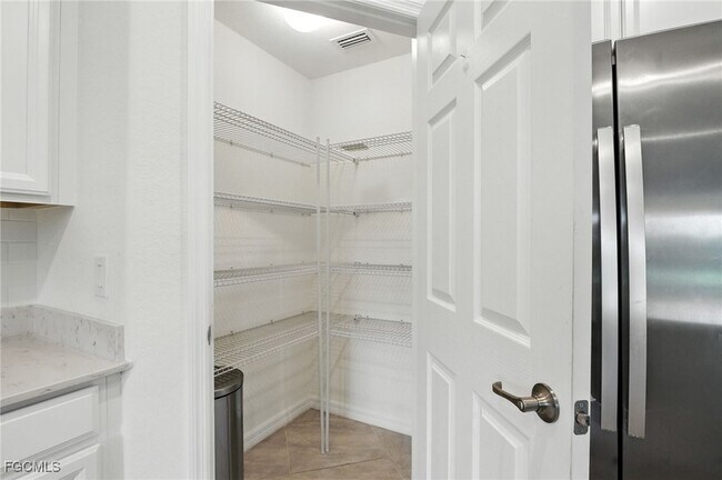 Building Photo - 12039 Hawthorn Lake Dr