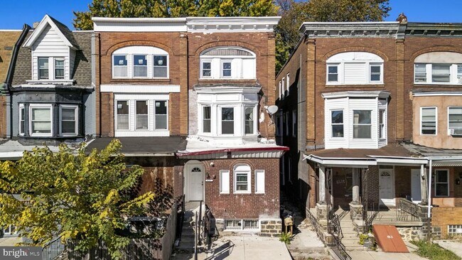 Building Photo - 5237 Chester Ave