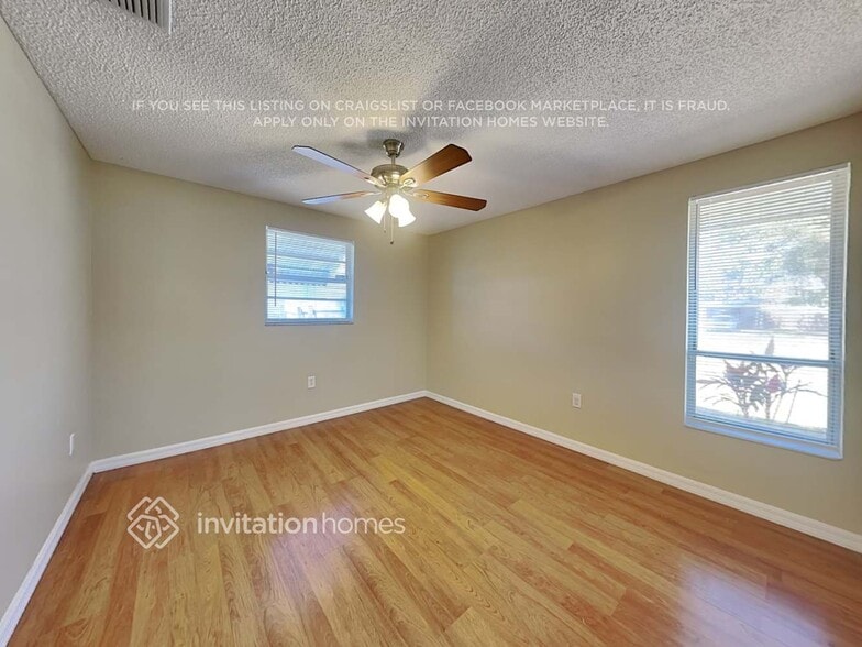 Building Photo - 311 48th St Ct W