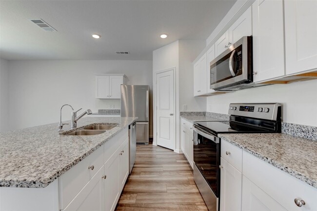 Building Photo - 14878 Calderon Dr