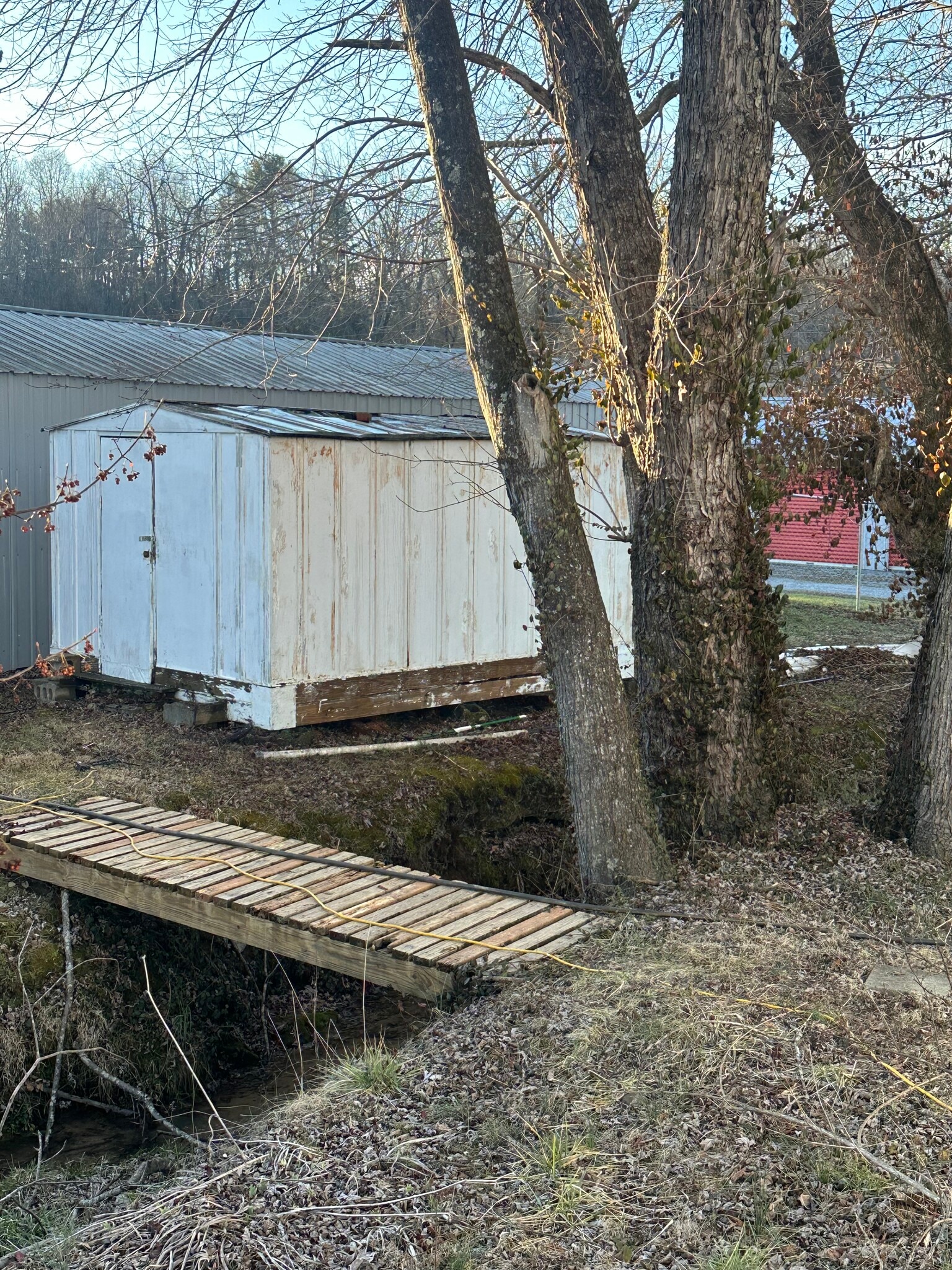 Building Photo - 2045 Dave Buck Rd